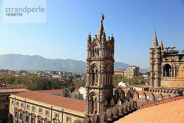Stadt Palermo die Kathedrale Maria Santissima Assunta  Blick vom Dach der Kathedrale  UNESCO Weltkulturerbe  Sizilien  Italien  Europa