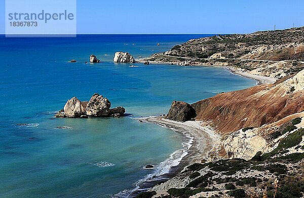 Petra tou Romiou  Aphrodites Birthplace  Geburtstätte der Aphrodite  malerische Felsenküste  Küstenroute  Zypern  Europa