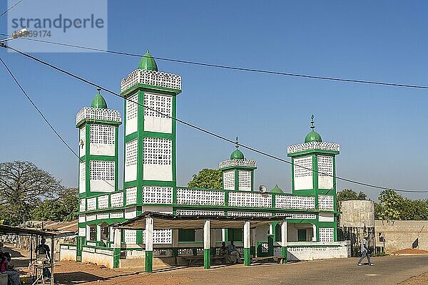 Moschee in Bintang  Gambia  Westafrika  Afrika