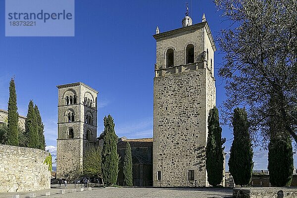 Trujillo  Kirchtürme  Provinz Caceres  Spanien  Europa