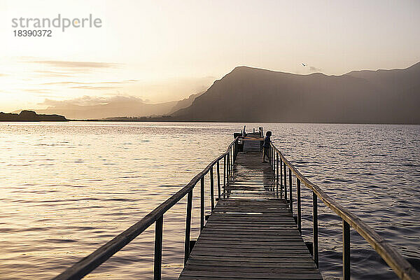 Pier an der Lagune Stanford Südafrika