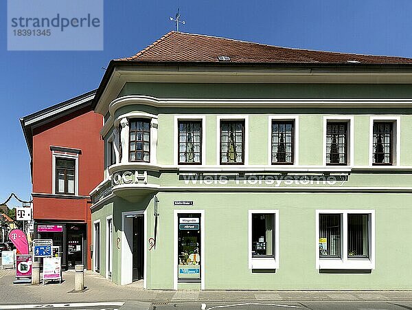 Historisches Wohn- und Geschäftshaus  Klosterstraße  Alzey  Rheinland-Pfalz  Deutschland  Europa