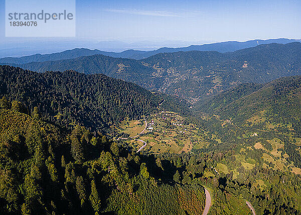 Die Berge um Bakhmaro  Guria  Georgien (Sakartvelo)  Zentralasien  Asien