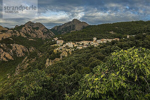 Piana  Bucht von Porto  UNESCO Weltnaturerbe  Département Haute-Corse  Westküste  Korsika  Mittelmeer  Frankreich  Europa