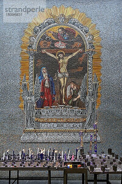 Heiligtum und Kloster von Las Nazarenas  Mosaik mit Christus am Heiligen Kreuz  Lima  Peru  Südamerika