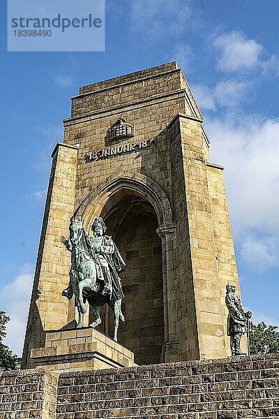 Kaiser-Wilhelm-Denkmal in Hohensyburg  Nordrhein-Westfalen