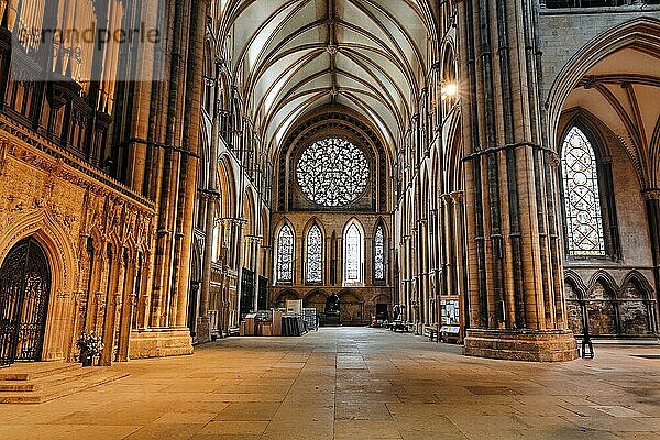 Kathedrale von Lincoln  The Cathedral Church of St. Mary  Gotik  Innenaufnahme  Lincoln  Lincolnshire  England  Großbritannien  Europa