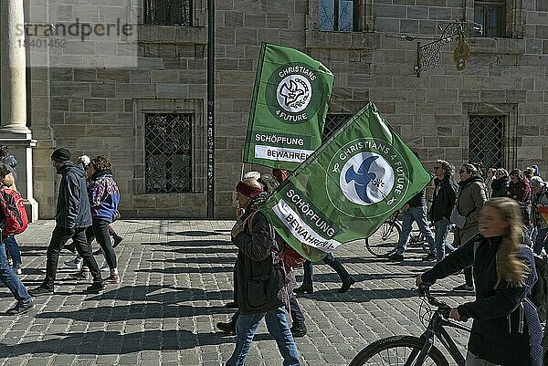 Demonstration Fridays for future in Nürnberg  Mittelfranken  Bayern  Deutschland  Europa