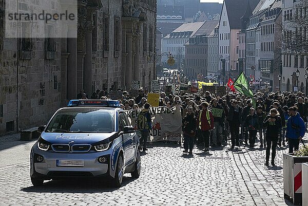 Demonstration fridays for future  Nürnberg  Mittelfranken  Bayern  Deutschland  Europa