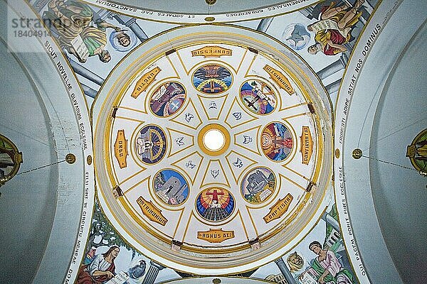 Kuppel  Deckengemälde  Innenaufnahme  Kirche San Paolo  8. Jahrhundert  Olbia  Sardinien  Italien  Europa