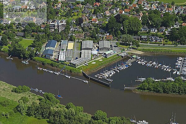Luftbildaufnahme von Bremen Vegesack Ortsteil Grohn  Deutschland  Europa