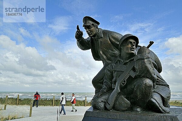 Das D Day Denkmal der US Marine aus dem Zweiten Weltkrieg in der Nähe des Utah Beach Landing Museum in Sainte Marie du Mont  Normandie  Frankreich  Europa