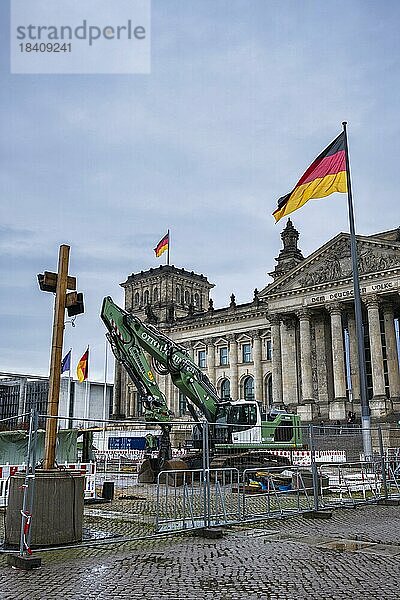 Baustelle vor Reichstagsgebäude  Berlin  Deutschland  Europa