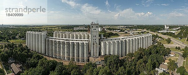 Hutchinson  Kansas  Ein großer Getreidesilo von Cargill  einer von vielen in der Stadt