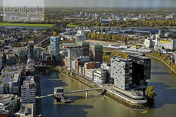 Ausblick aus dem Rheinturm auf den Medienhafen  Düsseldorf  Nordrhein-Westfalen  Deutschland  Europa