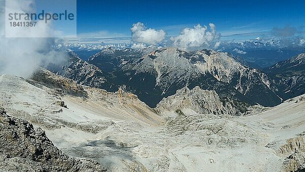 Schönes Bergpanorama in den italienischen Dolomiten. Dolomiten  Italien  Dolomiten  Italien  Europa