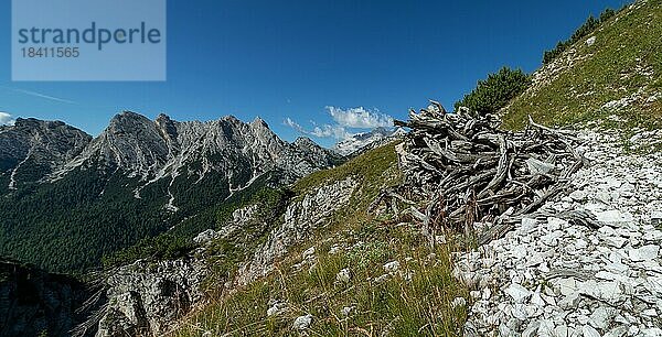 Schönes Bergpanorama in den italienischen Dolomiten. Dolomiten  Italien  Dolomiten  Italien  Europa