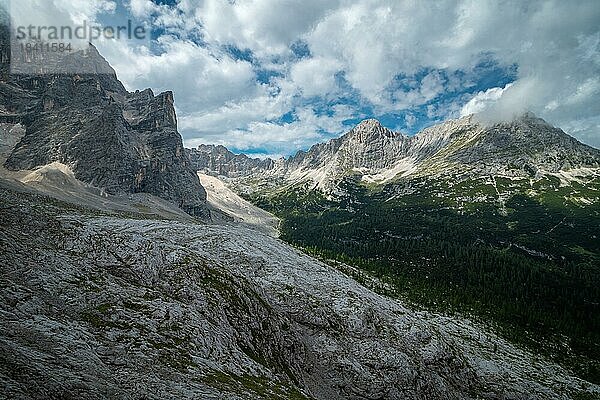 Schönes Bergpanorama in den italienischen Dolomiten. Dolomiten  Italien  Dolomiten  Italien  Europa