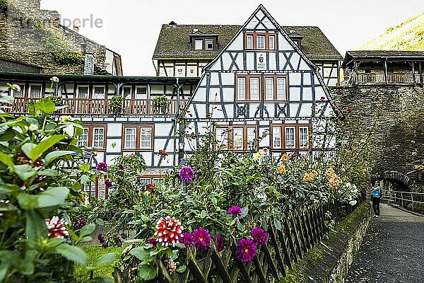Historische Fachwerkhäuser  Malerwinkel  Bacharach  Oberes Mittelrheintal  UNESCO Weltkulturerbe  Rhein  Rheinland-Pfalz  Deutschland  Europa