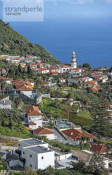 Ortschaften an der Küste  Madeira  Portugal  Europa