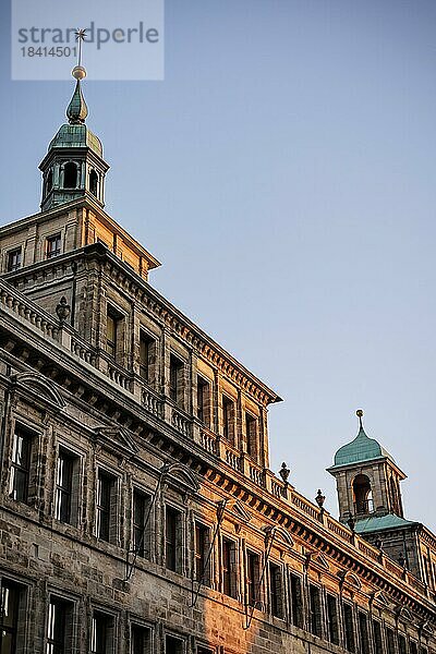 Das Rathaus Nürnberg aufgenommen bei Sonnenuntergang. Nürnberg  13.02.2023.  Nürnberg  Deutschland  Europa