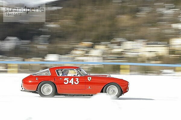 Ferrari 250 MM auf dem zugefrorenen See  Baujahr 1953  The ICE  St. Moritz  Engadin  Schweiz  Europa