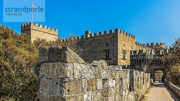 Grossmeisterpalast im 14. Jhd. vom Johnniterorden erbaut  Festung und Palast fur den Grossmeister  UNESCO Welterbe  Altstadt  Rhodos-Stadt  Griechenland  Europa