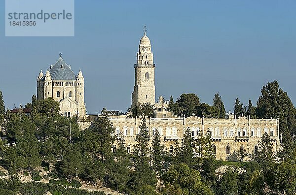 Dormitio-Abtei mit Basilika und Glockenturm auf dem Berg Zion  Jerusalem  Israel  Asien