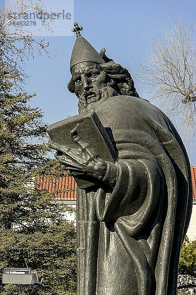 Monumentale Bronzestatue von Gregor von Nin und Sehenswürdigkeiten von Split  Split  Dalmatien  Kroatien  Europa