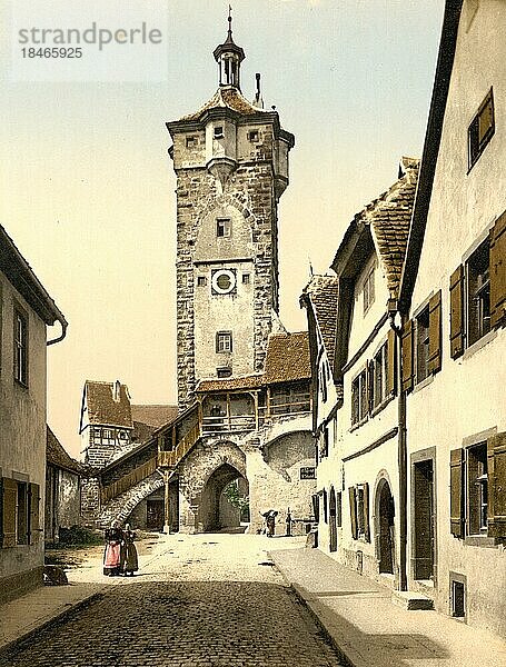 Klingentor im Glockenturm in Rothenburg ob der Tauber in Bayern  Deutschland  Historisch  digital restaurierte Reproduktion einer Photochromdruck aus den 1890er-Jahren  Europa