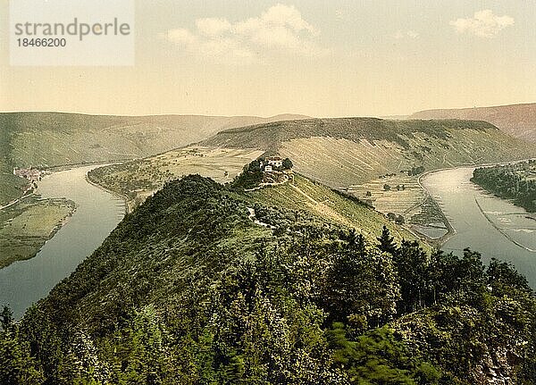 Die Marienburg im Moseltal  Rheinland-Pfalz  Deutschland  Europa