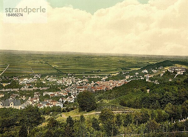 Blankenburg im Harz  gesehen vom Berg Ziegenkopf  Sachsen-Anhalt  Deutschland  Historisch  digital restaurierte Reproduktion einer Photochromdruck aus den 1890er-Jahren  Europa