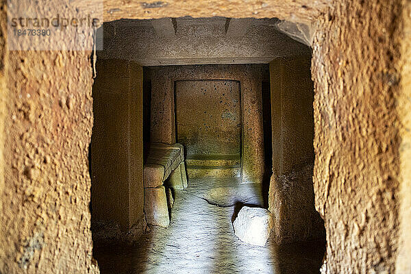 Türen in der etruskischen Nekropole von San Guilano  Latium  Italien