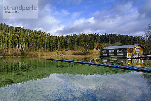 Austria  Styria  Mariazell  Jetty on Erlaufsee lake with lone house in background