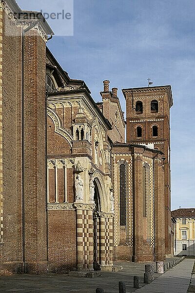 Cattedrale  Kathedrale  Asti  Piemont  Italien  Europa