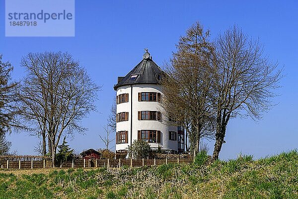 Ehemaliger Wasserhochbehälter  umgebau zum Wohnhaus  Mammendorf  Oberbayern  Bayern  Deutschland  Europa