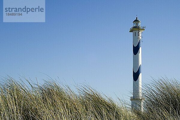 Leuchtturm Lange Nelle an der Nordseeküste bei Ostende  Belgien  Europa