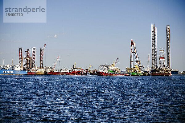 Blick auf den Hafen von Constanta. Constanta  15.07.2022  Constanta  Rumänien  Europa