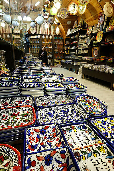 Keramik zum Verkauf in der Altstadt von Jerusalem  Israel  Naher Osten