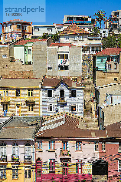 Detail der bunten Häuser  Cerro San Juan de Dios  Valparaiso  Chile  Südamerika