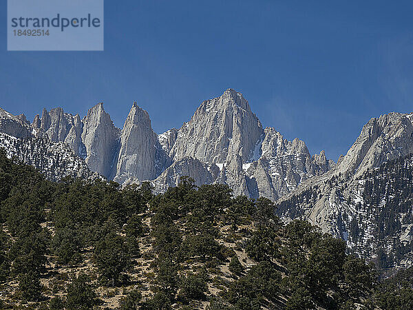 Mount Whitney  der höchste Berg in den zusammenhängenden USA  östliche Sierra Nevada Mountains  Kalifornien  Vereinigte Staaten von Amerika  Nordamerika