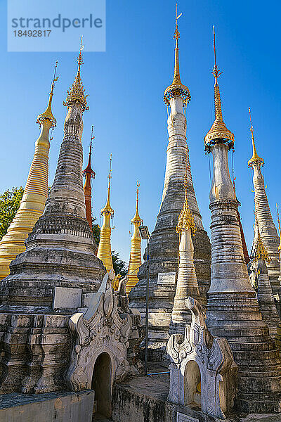 Stupas von Indein (In Dein)  Inle-See  Shan-Staat  Myanmar (Birma)  Asien