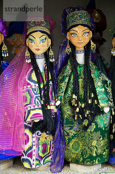 Handgefertigte Puppen  Bukhara Puppentheater  Buchara  Usbekistan  Zentralasien  Asien