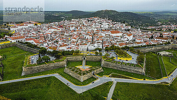 Luftaufnahme von Elvas  UNESCO-Weltkulturerbe  Alentejo  Portugal  Europa