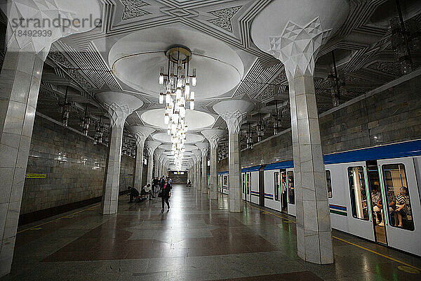 Mustakillik Station  Metro Taschkent  Taschkent  Usbekistan  Zentralasien  Asien