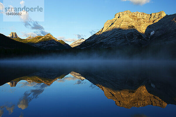 Wedge Pond  Kananaskis Country  Alberta  Rocky Mountains  Kanada  Nordamerika