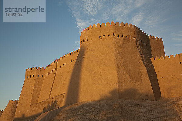 Festungsmauer  Ichon Qala (Itchan Kala)  UNESCO-Weltkulturerbe  Chiwa  Usbekistan  Zentralasien  Asien