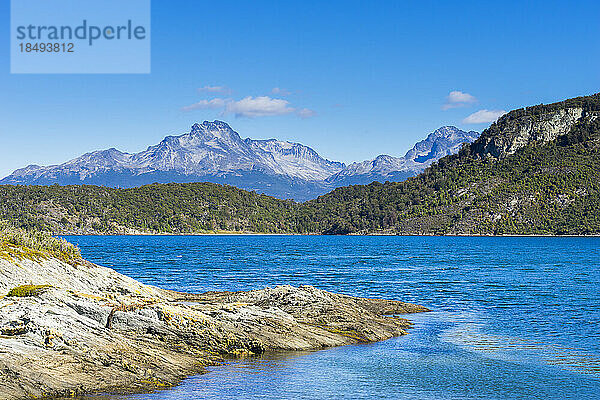 Berge im Beagle-Kanal  Lapataia-Bucht  Nationalpark Tierra del Fuego  Patagonien  Argentinien  Südamerika