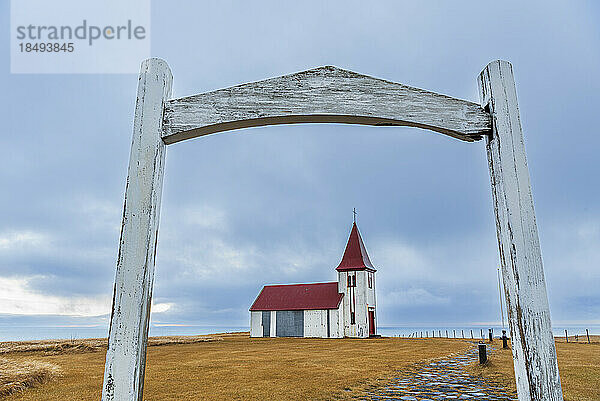 Die alte Holzkirche von Hellnakirkja  Hellnar  Snaefellsnes-Halbinsel  Vesturland  Westisland  Island  Polarregionen