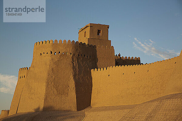 Festungsmauer  Ichon Qala (Itchan Kala)  UNESCO-Weltkulturerbe  Chiwa  Usbekistan  Zentralasien  Asien